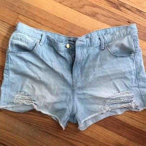 Mossimo Boyfriend Midi shorts